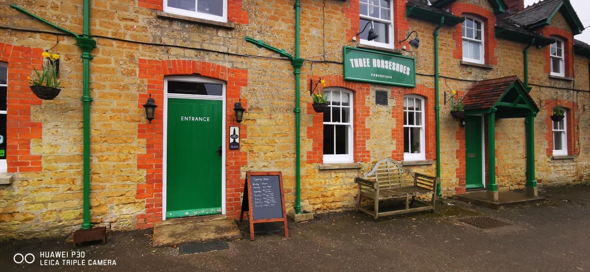 The Three Horseshoes Inn บริดพอร์ต ภายนอก รูปภาพ
