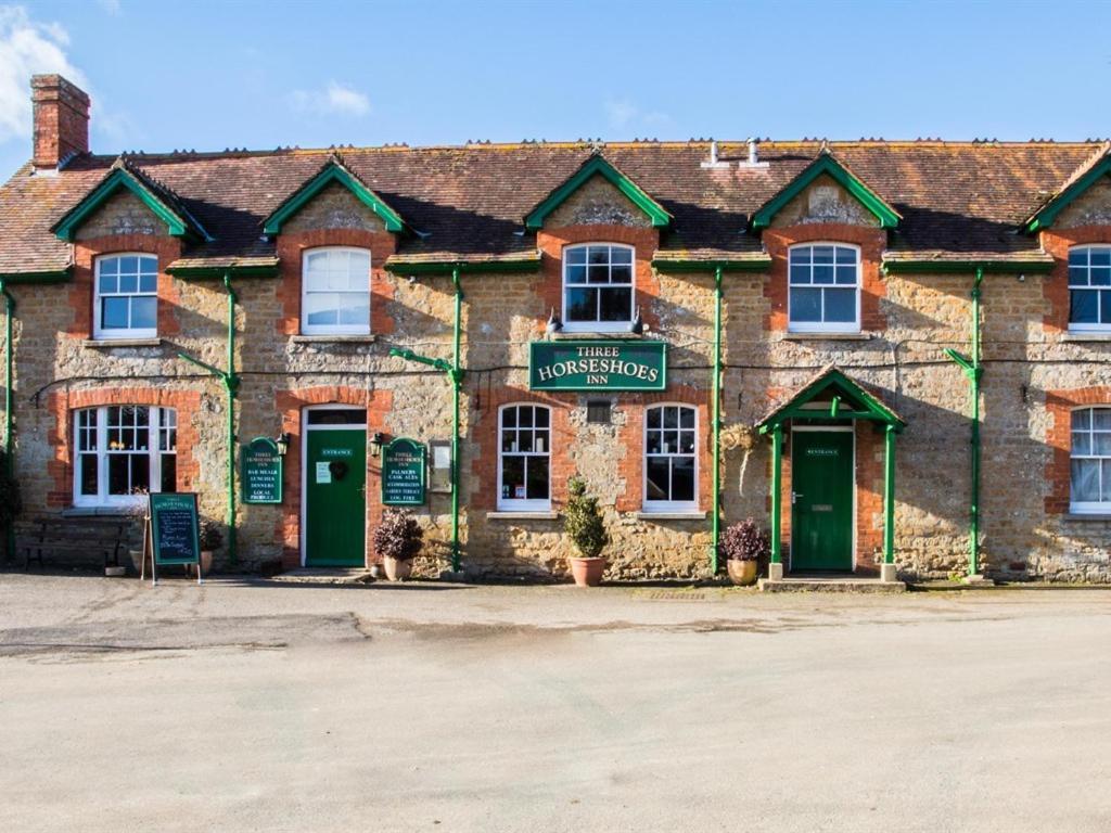 The Three Horseshoes Inn บริดพอร์ต ภายนอก รูปภาพ