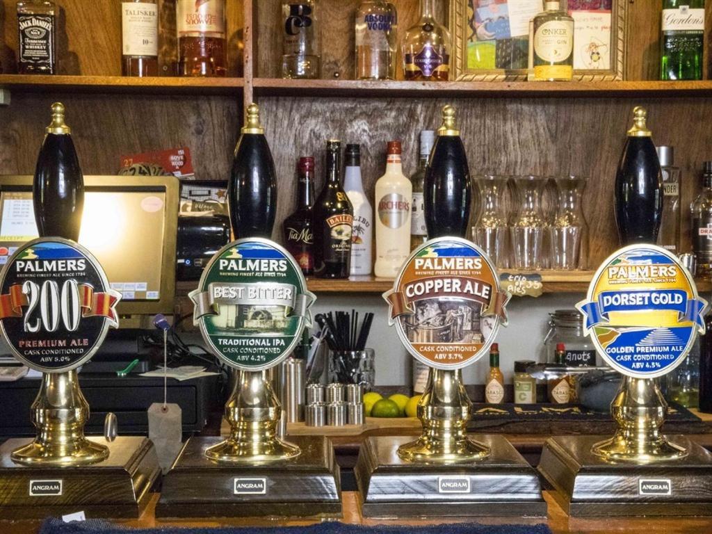 The Three Horseshoes Inn บริดพอร์ต ภายนอก รูปภาพ