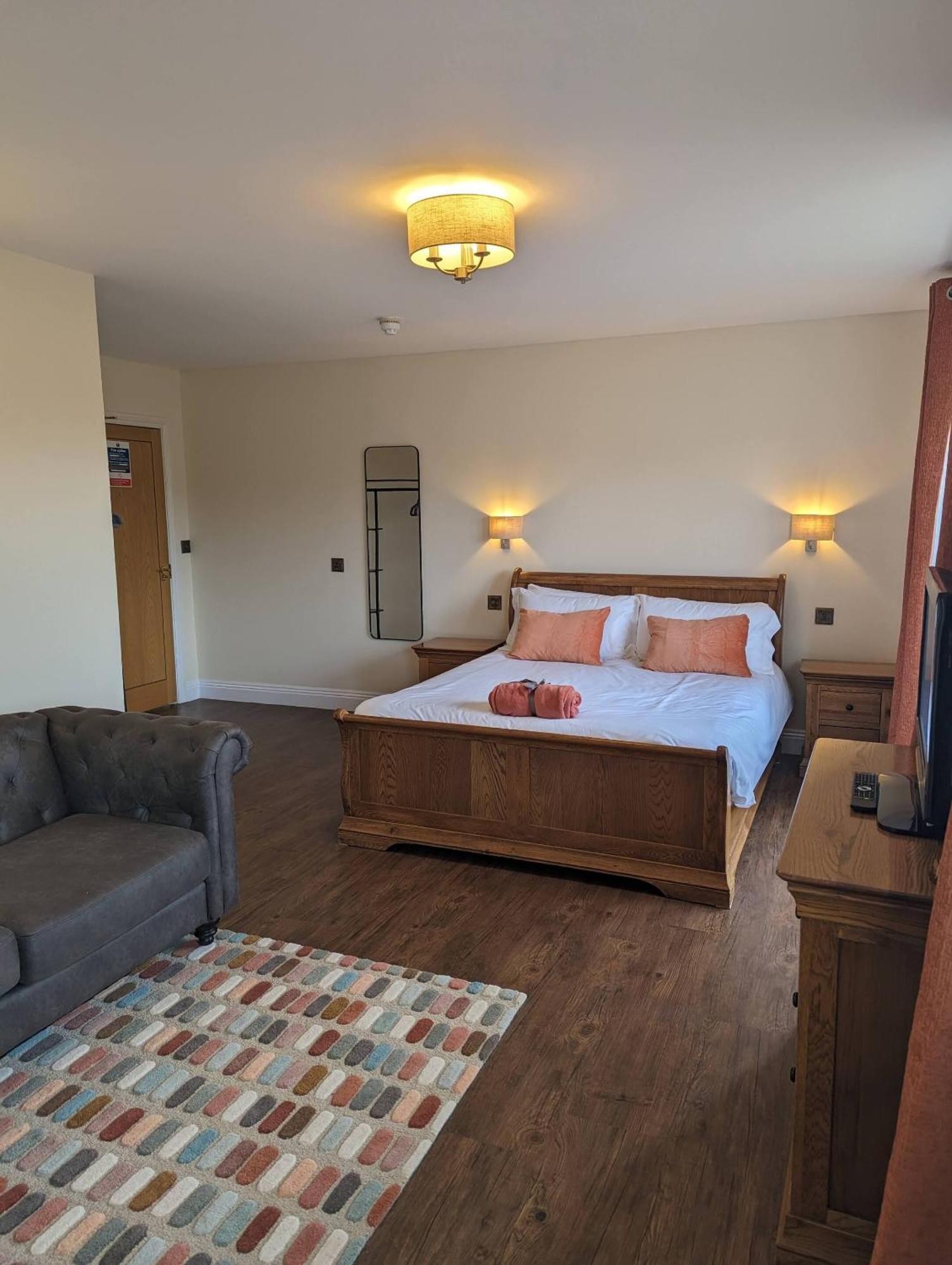 The Three Horseshoes Inn บริดพอร์ต ภายนอก รูปภาพ