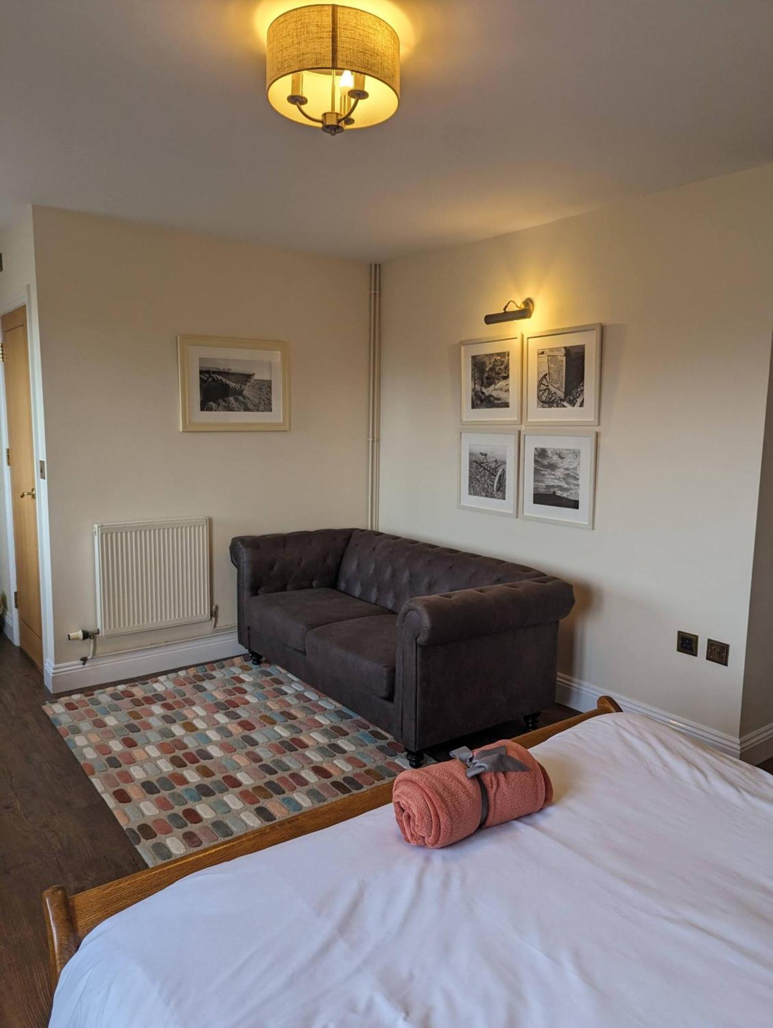 The Three Horseshoes Inn บริดพอร์ต ภายนอก รูปภาพ